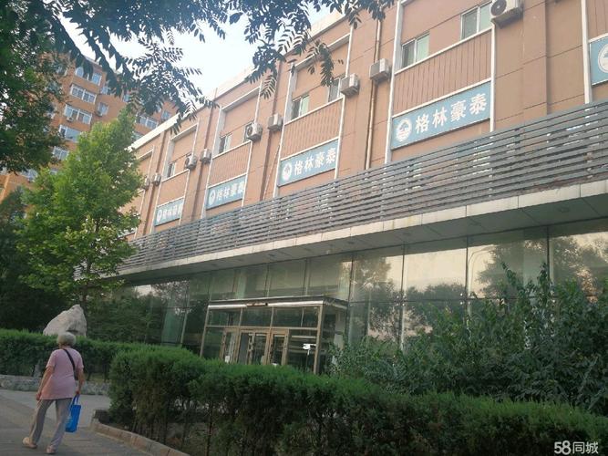 朝阳潘家园生鲜超市摊位出租，灵活鞋帽租赁服务同步上线